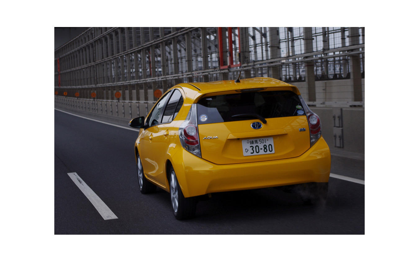 トヨタ アクア 実燃費は19 92km リットル レスポンス Response Jp