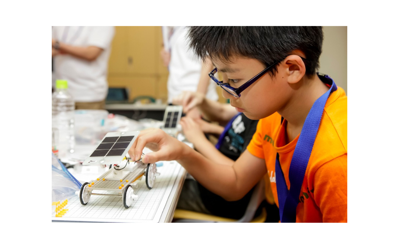 小学生がスーパーハイブリッドカーを作ったぞ 夏休み自由研究 理科 工作篇 レスポンス Response Jp