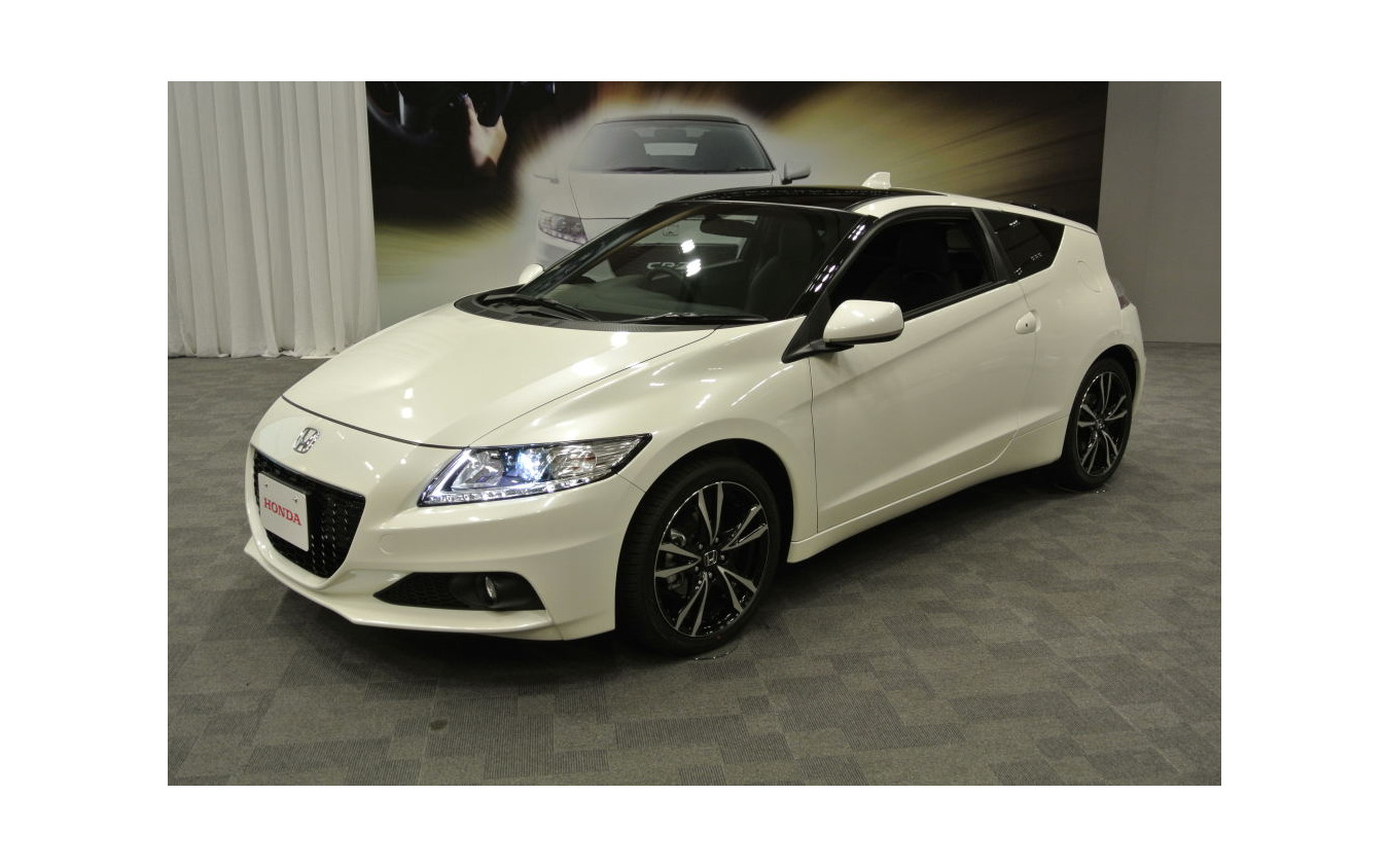 ホンダ Cr Z 改良新型 秘密のボタンで3リットル車並みの加速性能 レスポンス Response Jp