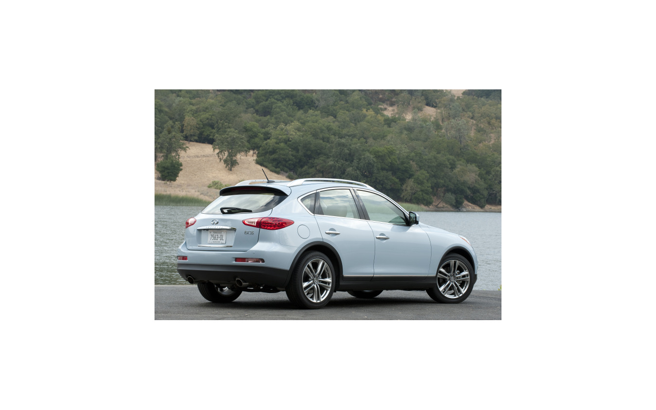 インフィニティ 日産スカイライン クロスオーバーの新車名を Qx50と発表 レスポンス Response Jp
