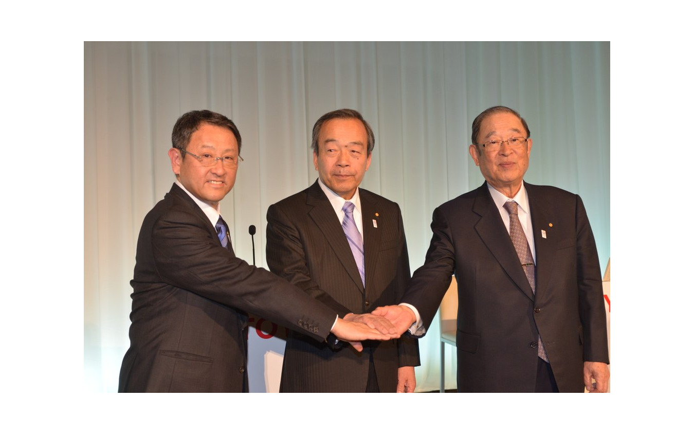 新聞ウォッチ 名誉会長に就任する張会長は オヤジのような存在 トヨタ社長 レスポンス Response Jp 新聞ウォッチ 名誉会長に就任する張会長は オヤジのような存在 トヨタ社長 レスポンス Response Jp