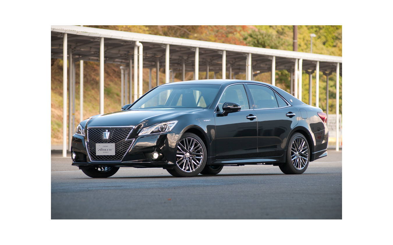 新型 クラウン ハイブリッド 試乗 エコドライブでの実用燃費は21 5km リットル レスポンス Response Jp