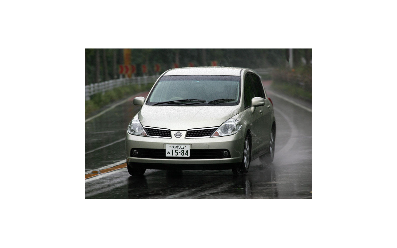 インプレ 04 松下宏 日産 ティーダ 快適さを最重視した新世代コンパクト レスポンス Response Jp インプレ 04 松下宏 日産 ティーダ 快適さを最重視した新世代コンパクト レスポンス Response Jp