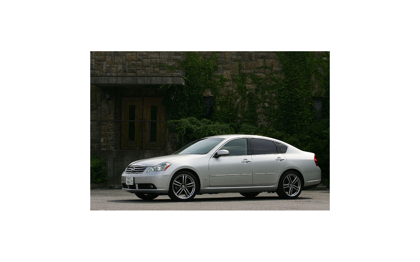 日産 フーガ V8 ライバルはbmw 545 レクサス Gs430 レスポンス Response Jp