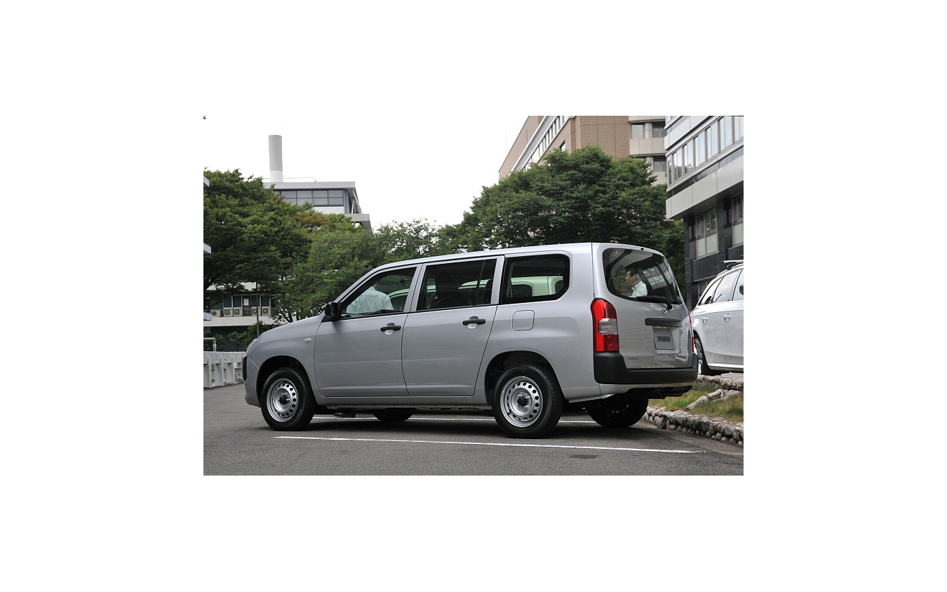 商用バン 徹底比較 トヨタ プロボックス サクシード Vs 日産 Ad Adエキスパート スペックから分かる違い レスポンス Response Jp