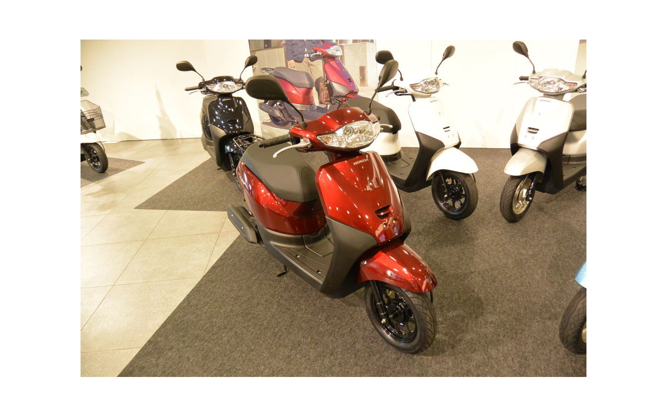 ホンダ タクト 発表 燃費80km リットル ダンク と車体 エンジン共有化も2kg減量 レスポンス Response Jp