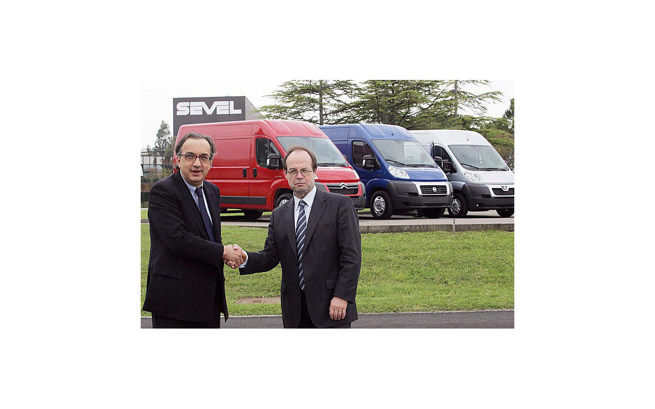 ヨーロッパ商用車覇権レース 伊仏合作バンで過熱か レスポンス Response Jp ヨーロッパ商用車覇権レース 伊仏合作バンで過熱か レスポンス Response Jp