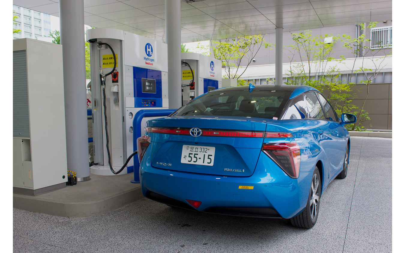 未来ヲ買ッタ男 トヨタ Mirai 納車1か月 オーナーになってはじめてわかったこと 松下宏 レスポンス Response Jp 未来ヲ買ッタ男 トヨタ Mirai 納車1か月 オーナーになってはじめてわかったこと 松下宏 レスポンス Response Jp