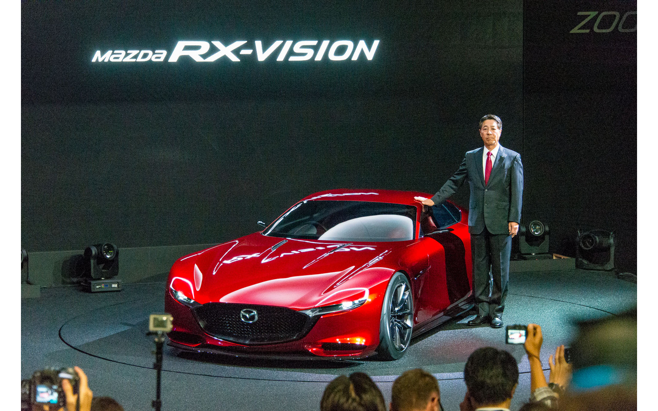 東京モーターショー15 マツダ 越 Koeru は Cx 5 後継にあらず 小泉チーフデザイナー レスポンス Response Jp