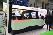 雪道でドリフト走行する日立オートモーティブのCASE技術…東京モーターショー2019