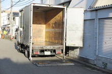 中小トラック運送事業者のテールゲートリフター導入　国交省が支援