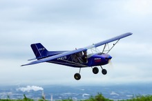 ヤマハ発動機と新明和工業、小型航空機の初期飛行試験に成功…499cc 2気筒エンジン搭載