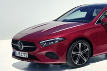 メルセデスベンツ Aクラス・セダン 改良新型、「シャークノーズ」新採用…欧州発表