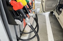 ガソリン補助金がスタンドの経営改善に使われたってほんと？ 財務省の調査