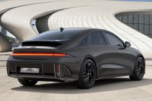 ヒョンデの新型EV『アイオニック6』、予約開始1日で2500台が完売…欧州導入記念車