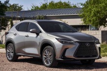 レクサス米国電動車販売、NX のハイブリッドが30％増　2022年