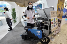 約40万円で今春発売！ 電動折り畳みバイク「タタメルバイク」はカスタマイズ性も魅力