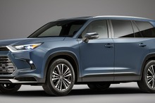 トヨタの新型ハイブリッドSUV『グランドハイランダー』、ゆとりの3列シート［詳細写真］