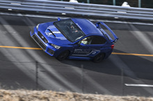 43度バンク200km/hで崩れた自信、大学自動車部員がWRX同乗体験【スバルテックツアー】
