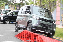 【三菱 デリカミニ】凹凸路面をデモンストレーション走行［フォトレポート］