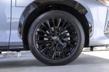 【レクサス RZ】ダンロップ「SP SPORT MAXX 060」を新車装着