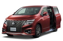 日産 エルグランド 新型を捕捉した!! トヨタ アルファードはどうした？