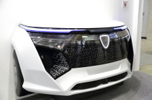 自責的または他責的過ぎるから発達する技術？「ライティング・エブリウェア」で車も周囲も変わる…人とくるまのテクノロジー展2023