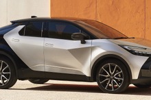 トヨタ『C-HR』新型にPHEV、EVモードは66km…「GR SPORT」も設定