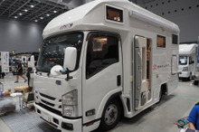 新型いすゞ『ビーカム』ベースのモデルも受注開始、日本特殊ボディー『サクラ』…ALL関東キャンピングカーフェア2023