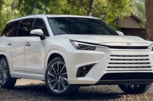 レクサスの新型SUV『TX』、新スピンドルフェイス採用…今秋米国発売へ