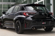 トヨタ GRカローラ 、スポーツ性強調の「プレミアム」仕様新設定…米2024年型