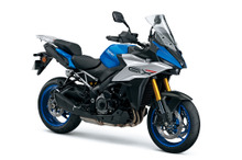 スズキ、ミラノショーで『GSX-S1000GX』と『GSX-8S』を発表