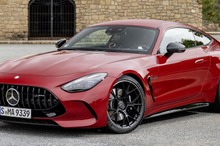 メルセデスAMG GT 新型、585馬力の高性能2ドアクーペ…新写真を公開