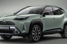 トヨタ『ヤリスクロス』改良新型、ハイブリッドを強化…日本に先駆け欧州で改良