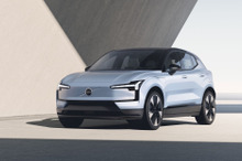 ボルボのコンパクト電動SUV『EX30』、オンラインで一般販売を開始
