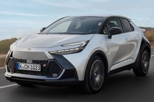 トヨタ『C-HR』新型、「GR SPORT」グレードの新写真を公開…スポーティコンパクト