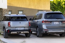 MINI 史上最大になった『カントリーマン』新型、BMW X7 にも負けない存在感？…新写真を公開