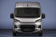 トヨタの新型商用車はフィアット『デュカト』と兄弟車、EV版は航続420km　2024年欧州発売