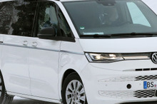 VWのキャンピングカーが大進化！ 歴代初の両側スライドドア＆PHEVで2024年春デビューへ