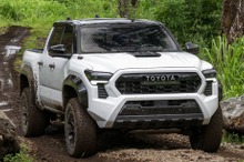 トヨタのピックアップにオフロード仕様、「TRDプロ」はHVのみ…2024年春『タコマ』新型に設定