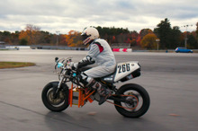 MIT学生チームが水素燃料電池バイクを開発…CES 2024