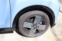 EVはタイヤへの負担が意外と高い？ ガソリンスタンドに行かなくなって気づくこと【日産 サクラ のメンテナンス】