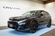 「BEVよりも選ばれる存在に」ホンダが新型燃料電池車『CR-V e:FCEV』世界初公開、今夏リース販売へ