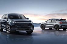 BYD ATTO 3、アップデート版を発売…新色採用やタッチスクリーンの大型化