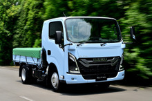 【いすゞ エルフミオ】AT免許で乗れる小型ディーゼルトラックに試乗！ かつてない静かさと乗り心地に驚いた