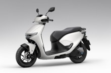 ホンダ、新型電動スクーター2機種を発表…バッテリーは交換式・固定式
