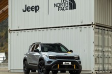 ジープ『アベンジャー』、「ザ・ノース・フェイス」仕様の実車を初公開…ブリュッセルモーターショー2025