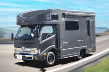 ホテルのような居住性、JP STARが新型キャンピングカー『DISCOVERY 1』発表、850万円から