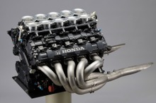 本物だ！ セナがドライブしたF1エンジンを買う…ホンダの新事業
