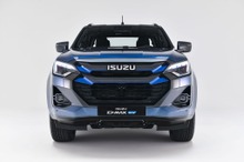 いすゞ初の電動ピックアップトラック『D-MAX EV』を世界初公開